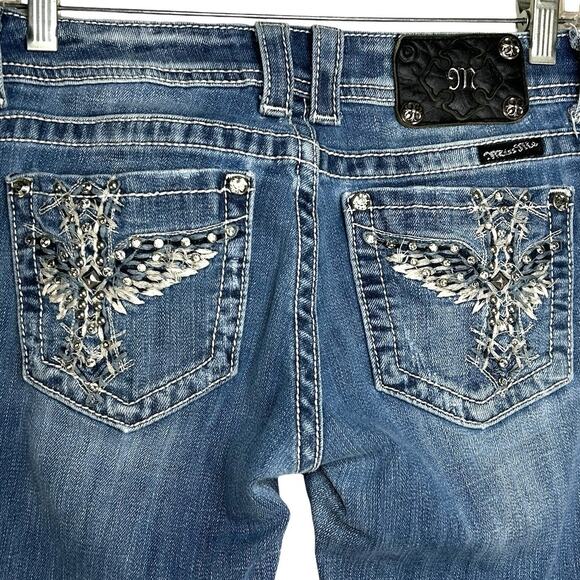 Miss Me Jeans Size 27 4 Medium Wash Skinny Distressed Rhinestones - Picture 1 of 9